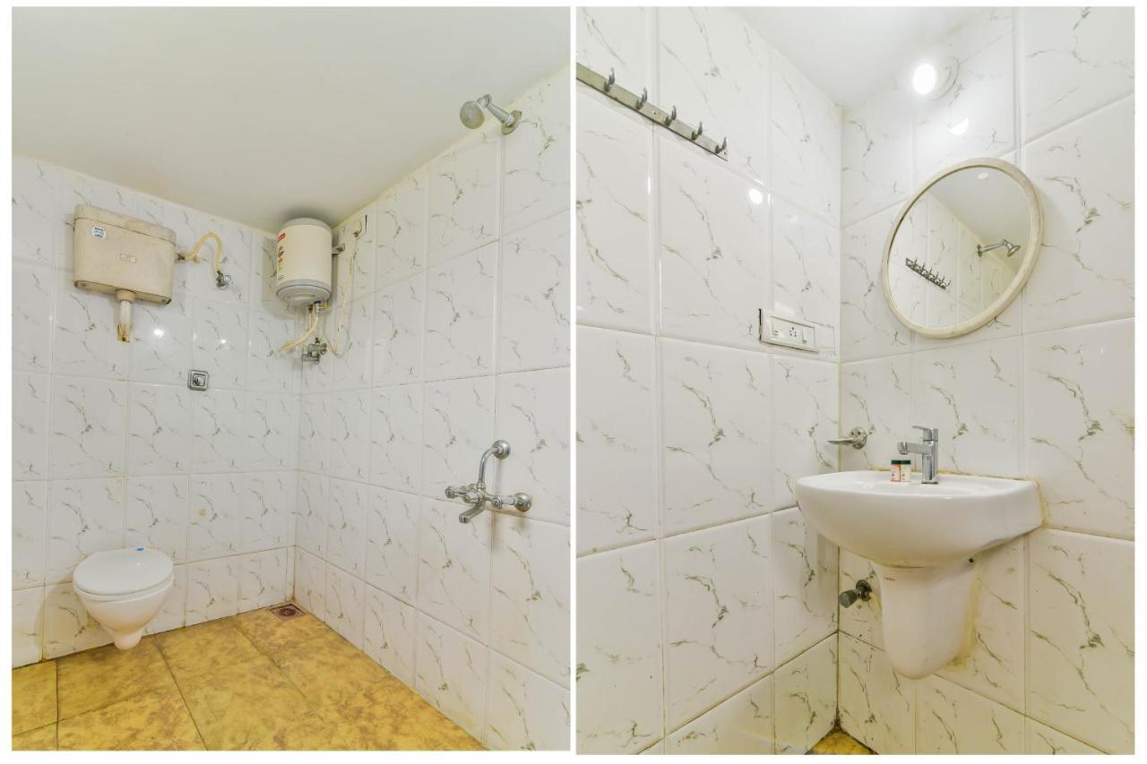 Collection O 15487 Ashoka King Hotel Mandrem Bagian luar foto