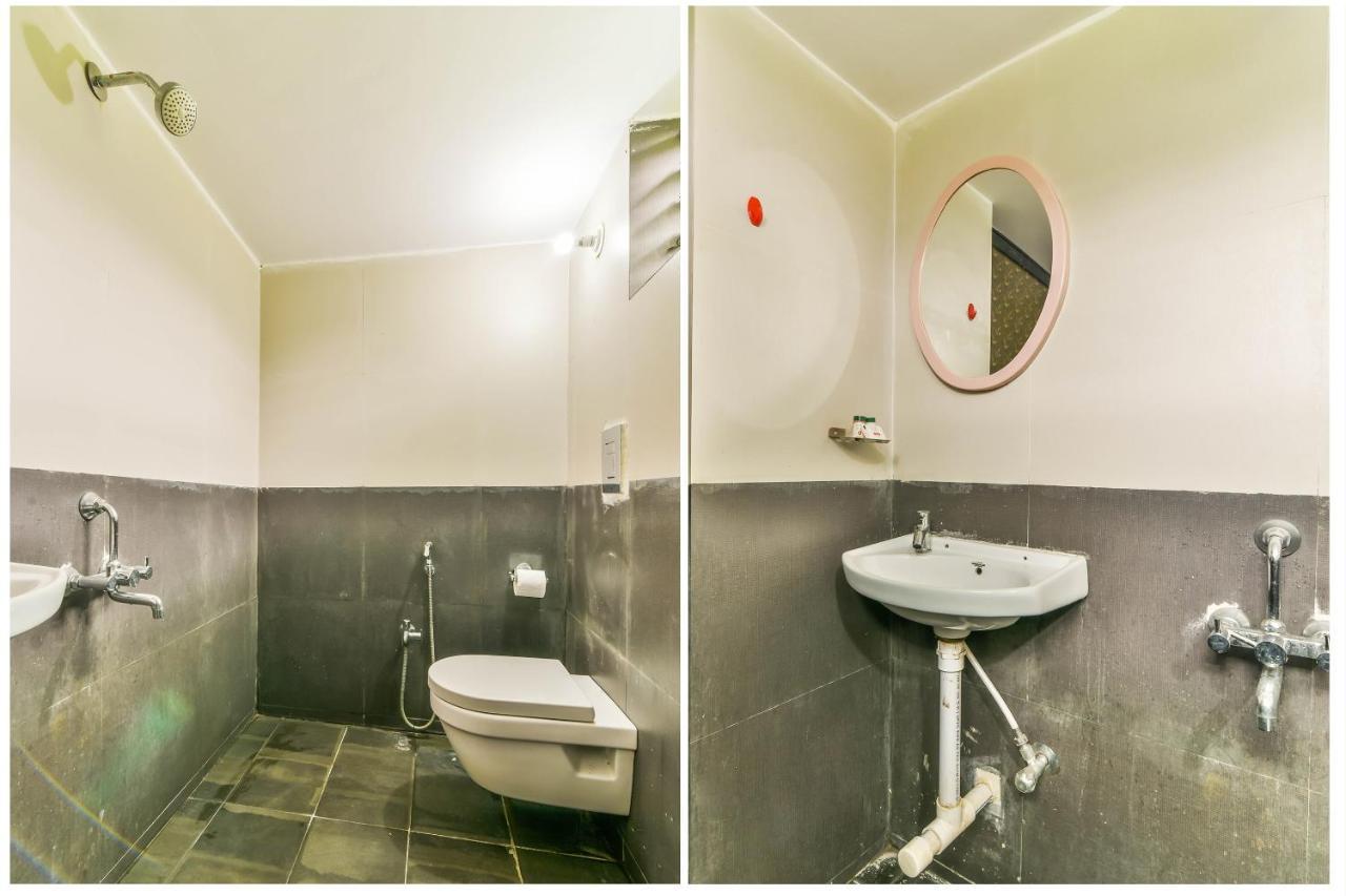 Collection O 15487 Ashoka King Hotel Mandrem Bagian luar foto